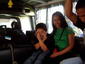 04phil190.jpg